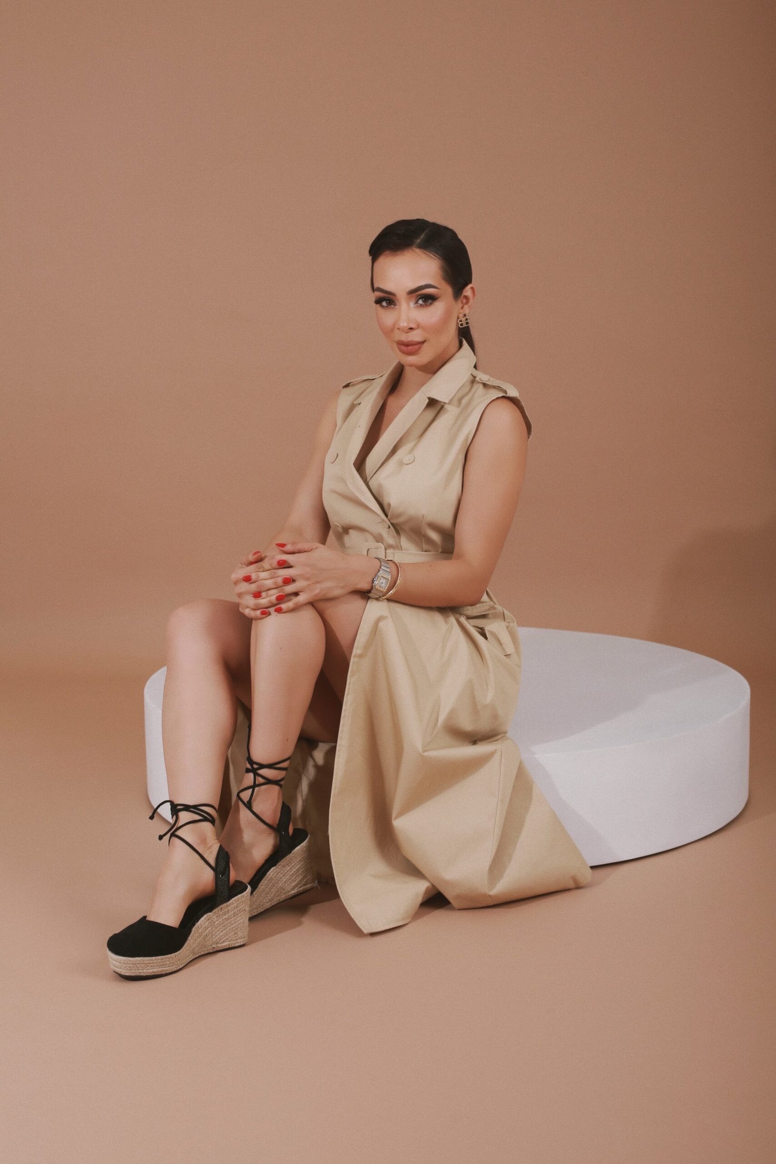 ALPARGATA PLATAFORMA TIRAS NEGRA - Image 2