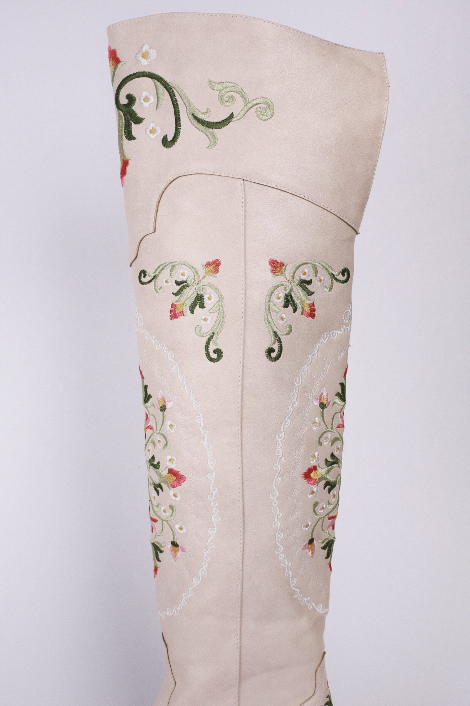 Bota larga bordada - Image 4