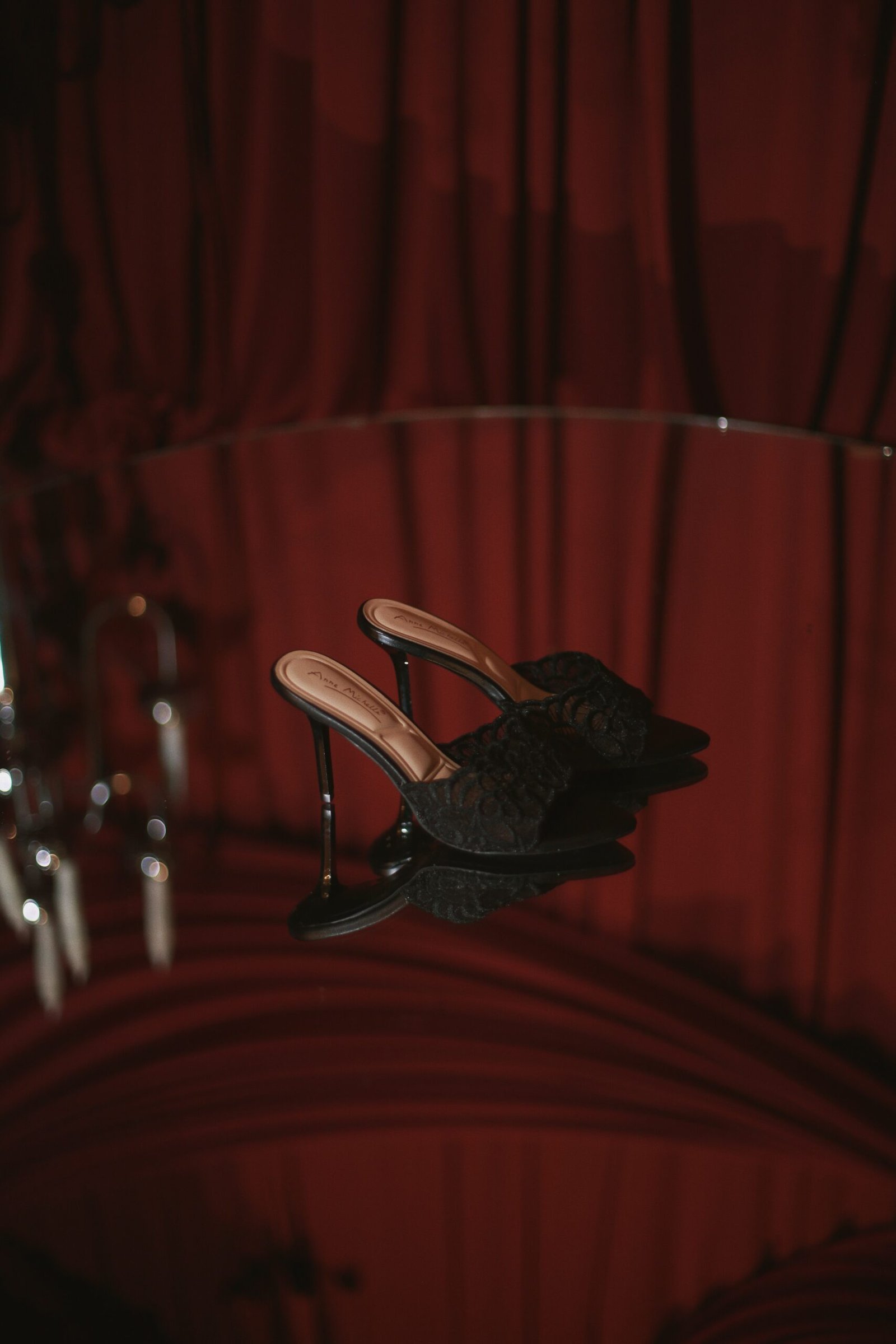 ZAPATILLA ABIERTA ENCAJE NEGRA