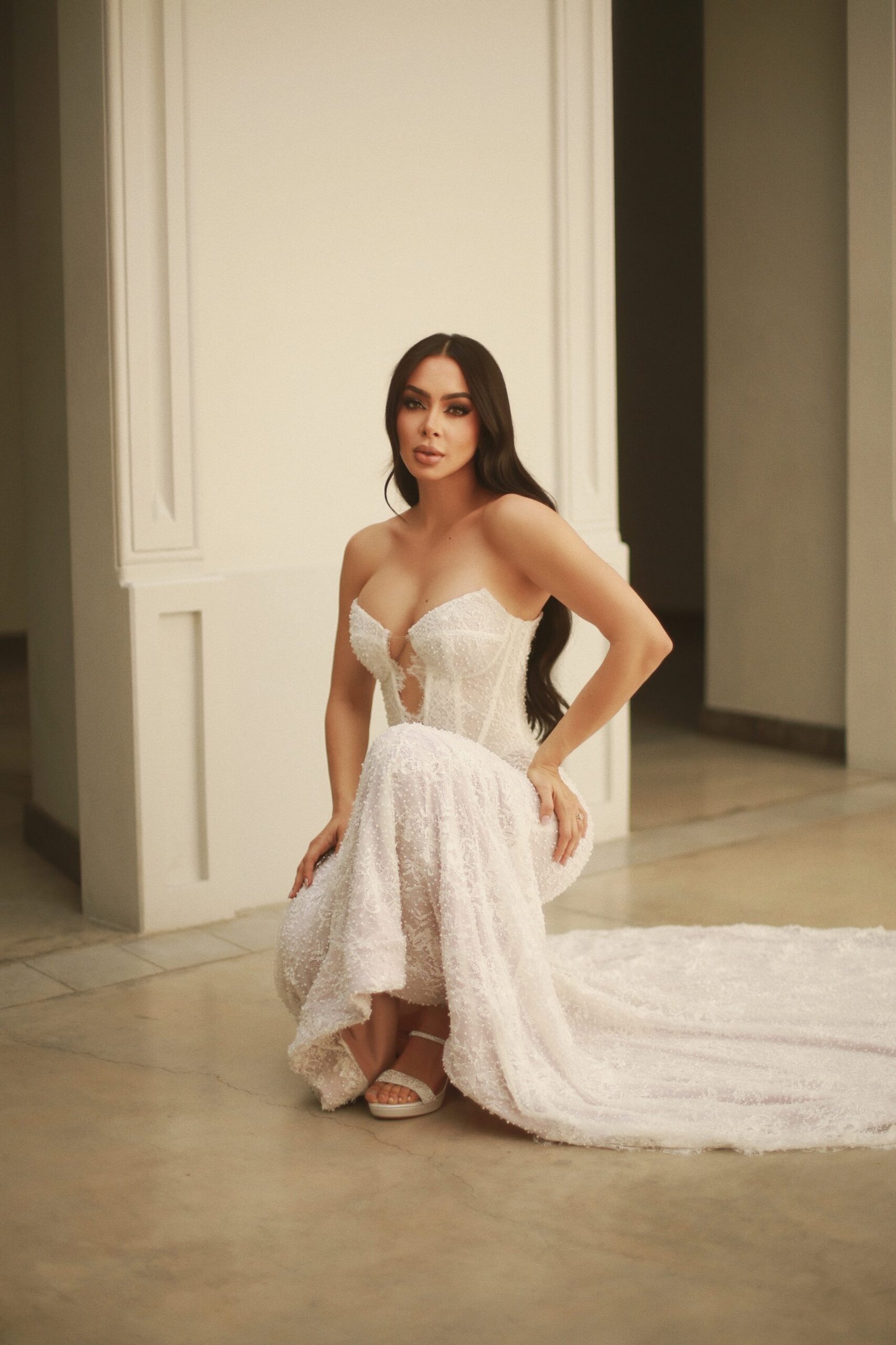 ZAPATILLAS DE NOVIA ABIERTA TIRAS DE BRILLO PLATA - Image 2