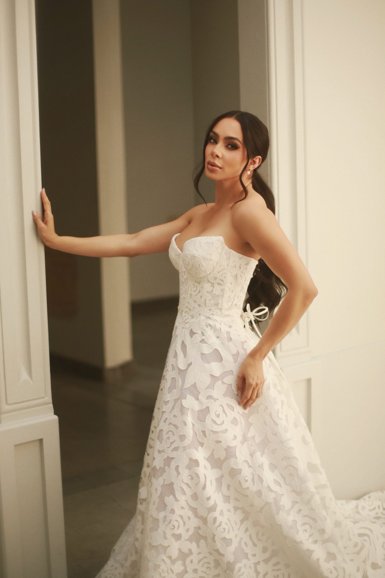 ZAPATILLAS DE NOVIA ABIERTAS CON PERLAS - Image 2