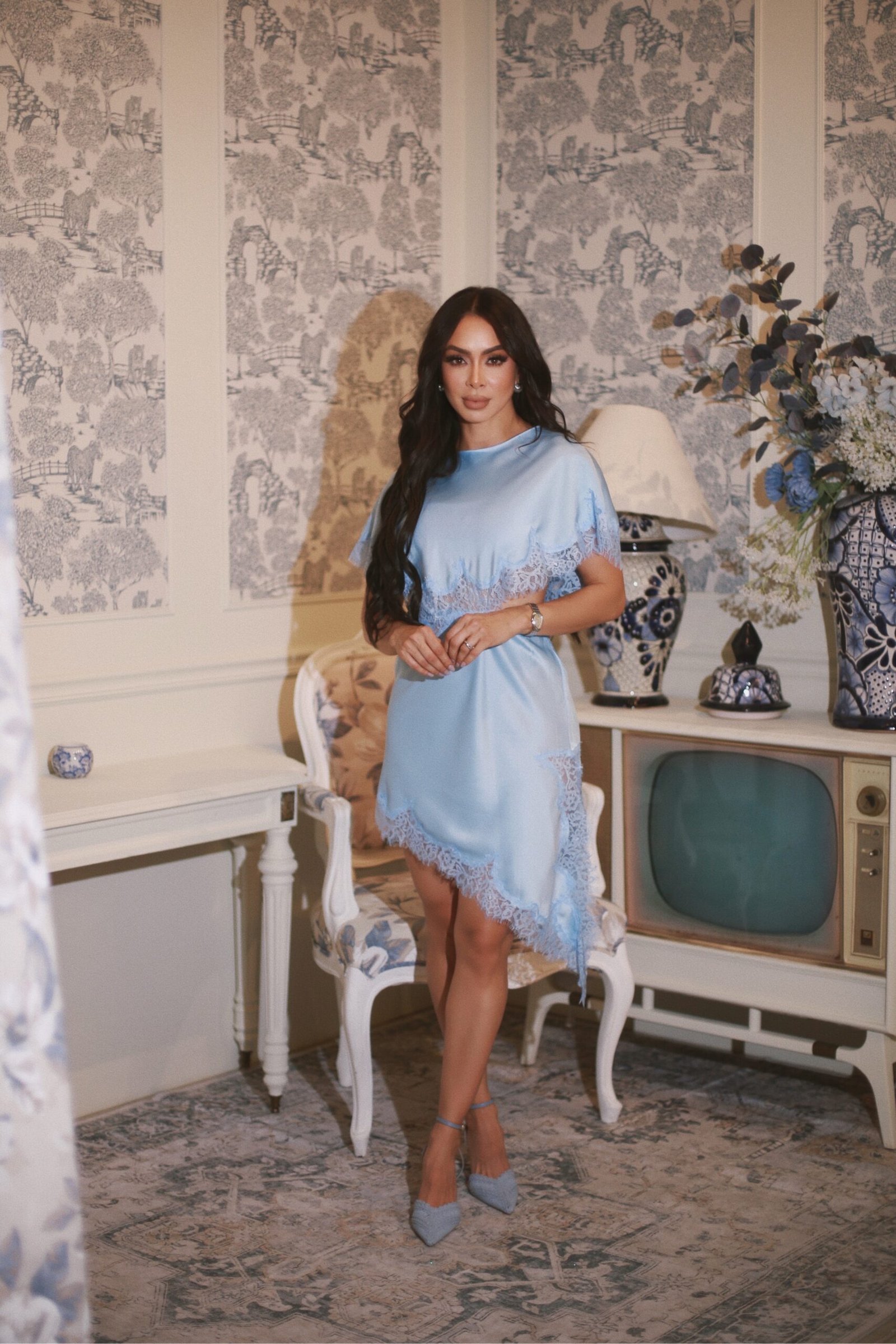 ZAPATILLA CERRADA AZUL BAJITA - Image 2